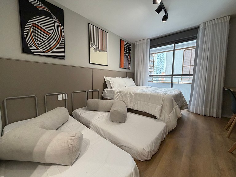 Studio p/ 4 • Vila Madalena • Ar + Cozinha