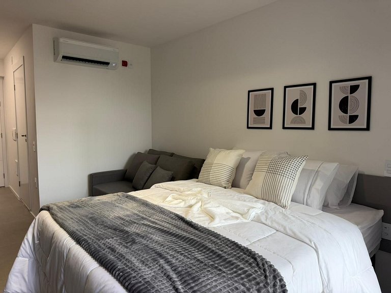 Studio p/ 3 • Vila Madalena • Ar + Cozinha