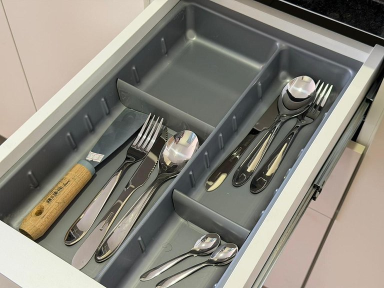 Studio com Ar-cond • Cozinha Completa