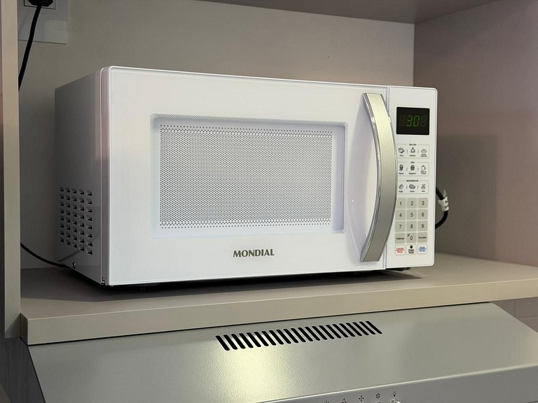 Studio com Ar-cond • Cozinha Completa