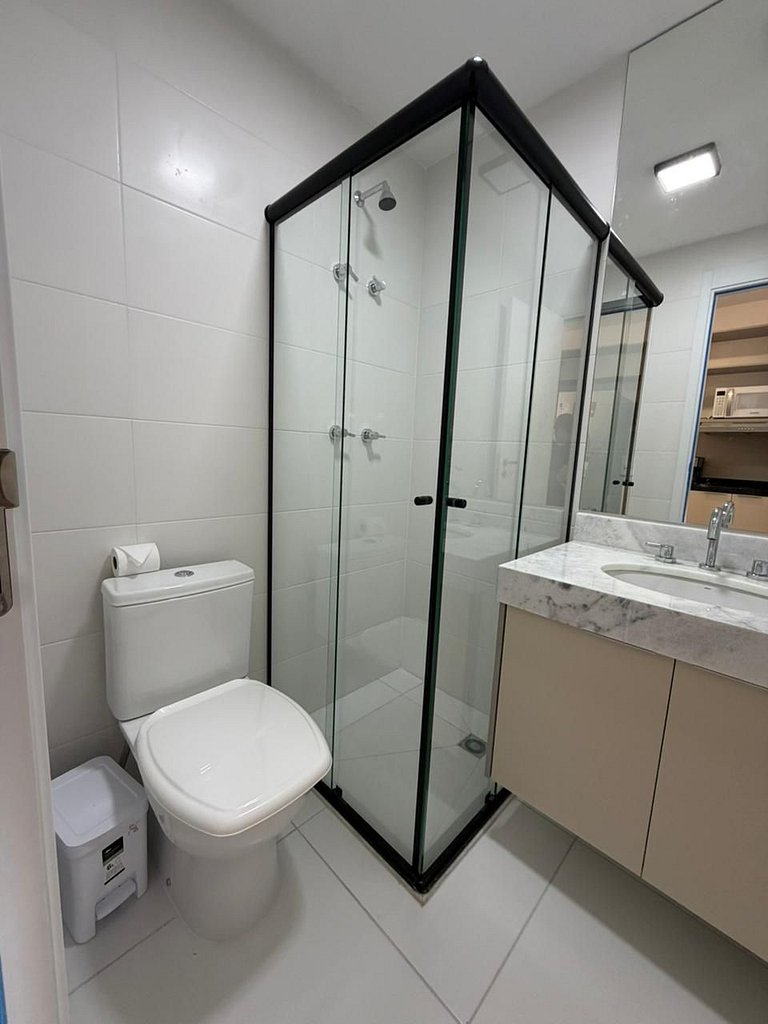 Studio com Ar-cond • Cozinha Completa