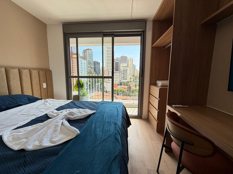 Studio na Vila Madalena • Cama Queen + Ar-cond