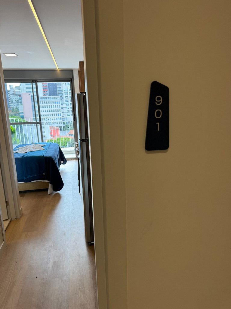 Studio na Vila Madalena • Cama Queen + Ar-cond